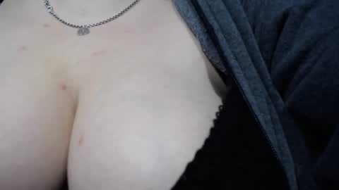 mrs_smith__ online show from February 28, 2025, 6:31 pm