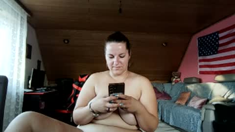 Naughty Melly online show from July 15, 2026, 4:51 am