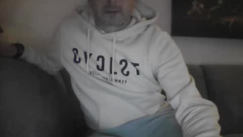 Snapshot of mrserenade46 chatting on December 16, 2024, 7:00 pm Mrserenade online show from December 16, 2024, 7:00 pm