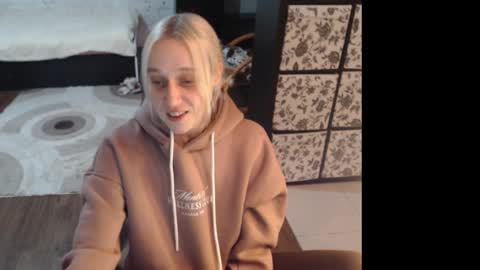 Sasha online show from February 11, 2026, 5:51 pm