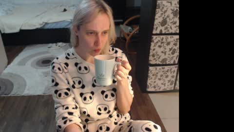 Sasha online show from June 3, 2026, 1:52 am