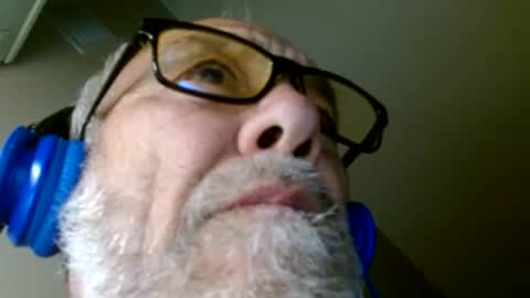 Snapshot of mrtease5 chatting on April 26, 2026, 6:11 am mrtease5 online show from April 26, 2026, 6:11 am