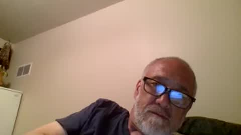 Snapshot of mrtease5 chatting on April 29, 2026, 4:38 am mrtease5 online show from April 29, 2026, 4:38 am