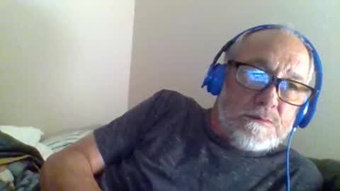 Snapshot of mrtease5 chatting on June 2, 2026, 3:30 am mrtease5 online show from June 2, 2026, 3:30 am