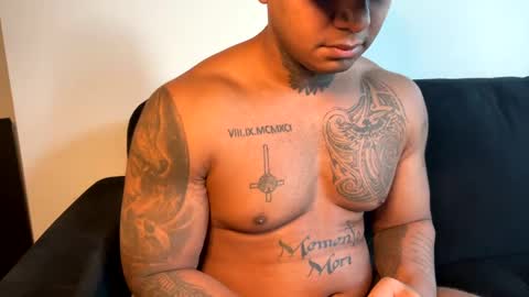 Snapshot of mrthickandfit chatting on December 25, 2024, 4:11 pm Tatd and Fit online show from December 25, 2024, 4:11 pm