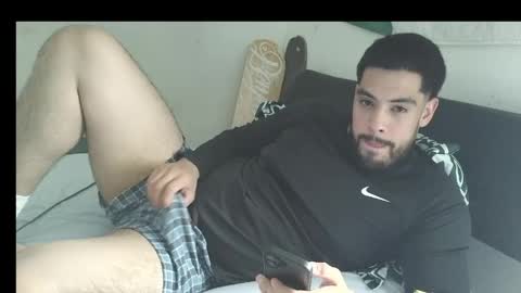 Snapshot of mrthickumss chatting on May 25, 2026, 5:24 am youngshyathlete online show from May 25, 2026, 5:24 am
