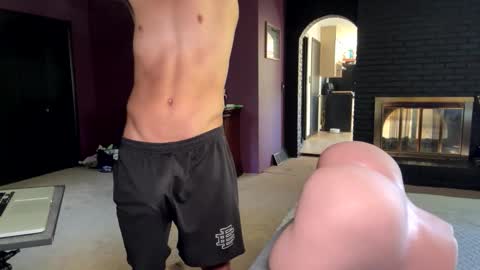 mrwopp1 online show from September 12, 2025, 5:46 pm