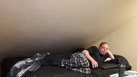 mrxhere online show from October 4, 2025, 5:33 pm