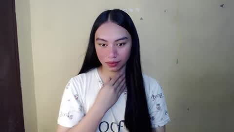 Bella online show from May 24, 2026, 12:59 am