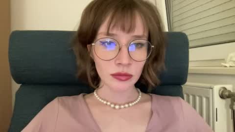 ms_christiana online show from May 8, 2026, 9:31 pm