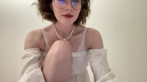 ms_christiana online show from May 13, 2026, 7:55 pm