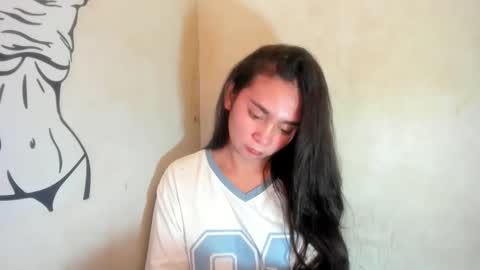 Lella online show from April 3, 2026, 4:05 pm