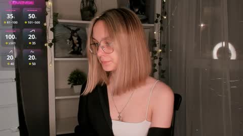 Snapshot of ms_elizabethqueen chatting on January 18, 2025, 3:49 pm Elizabeth online show from January 18, 2025, 3:49 pm