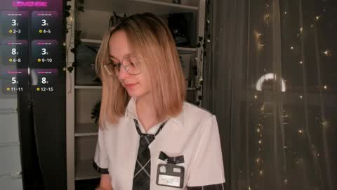 Snapshot of ms_elizabethqueen chatting on January 23, 2025, 8:13 pm Elizabeth online show from January 23, 2025, 8:13 pm