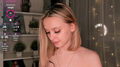 Snapshot of ms_elizabethqueen chatting on January 31, 2025, 8:54 pm Elizabeth online show from January 31, 2025, 8:54 pm