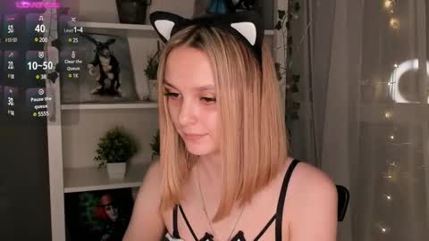 Snapshot of ms_elizabethqueen chatting on February 9, 2025, 10:00 pm Elizabeth online show from February 9, 2025, 10:00 pm