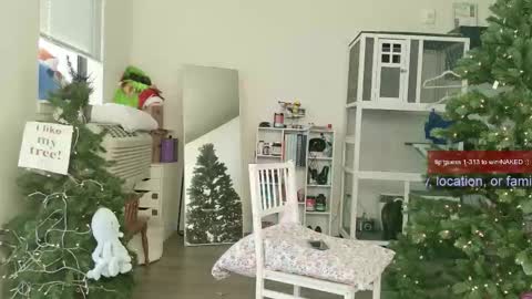 R o r i  SnapChat heyroriv2 wednesday - sunday Noon oclock mountain - 5pm mountain online show from December 18, 2025, 3:29 pm