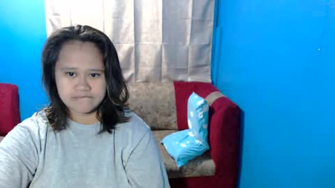 Nathalie online show from February 6, 2025, 2:26 pm