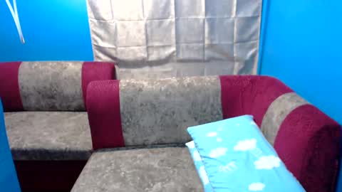 Nathalie online show from February 28, 2025, 6:21 am