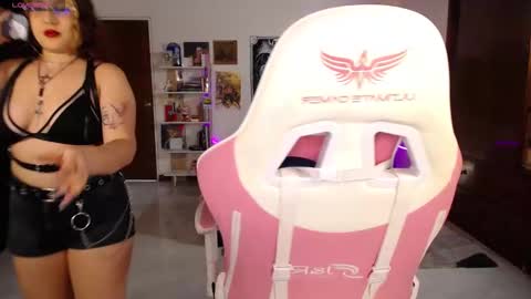 Manuela3 online show from January 16, 2026, 8:13 pm