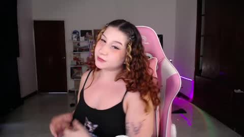 Manuela3 online show from May 18, 2026, 6:47 pm
