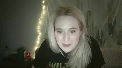 msclairewhatever online show from September 30, 2025, 4:17 am