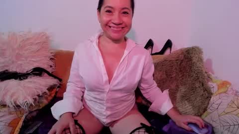 Snapshot of msjustine4u chatting on December 31, 2024, 1:57 am Miss Justine online show from December 31, 2024, 1:57 am