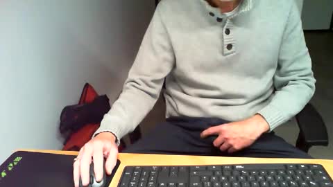 Snapshot of mucfag chatting on December 17, 2025, 5:30 pm mucfag online show from December 17, 2025, 5:30 pm