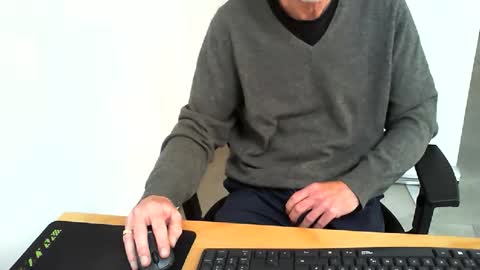 Snapshot of mucfag chatting on May 13, 2026, 11:40 am mucfag online show from May 13, 2026, 11:40 am