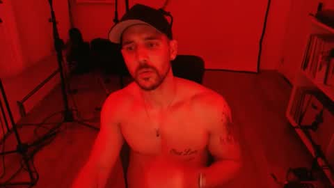 Snapshot of muchachote_ chatting on February 8, 2026, 4:38 am muchachote_ online show from February 8, 2026, 4:38 am