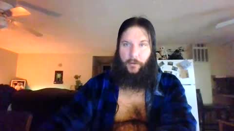 Snapshot of mudge chatting on January 3, 2025, 5:39 am Mudge online show from January 3, 2025, 5:39 am