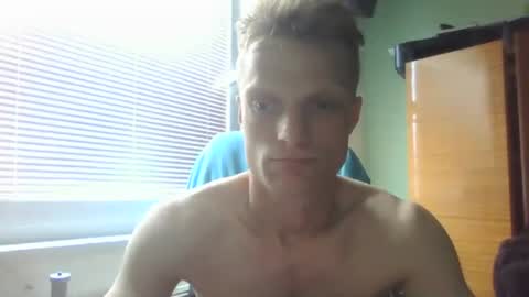 Snapshot of mugis420 chatting on June 20, 2026, 1:47 pm mugis420 online show from June 20, 2026, 1:47 pm