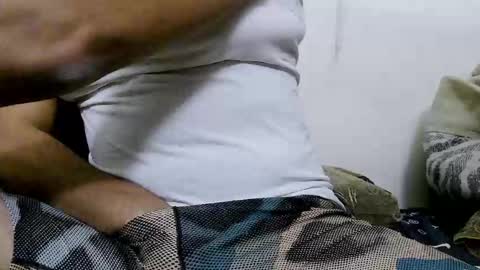 Snapshot of muhra chatting on November 27, 2025, 9:17 pm ATHAR - online show from November 27, 2025, 9:17 pm