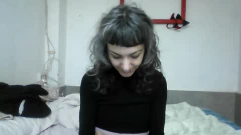 mulderandvalkyrie online show from November 12, 2025, 2:17 pm