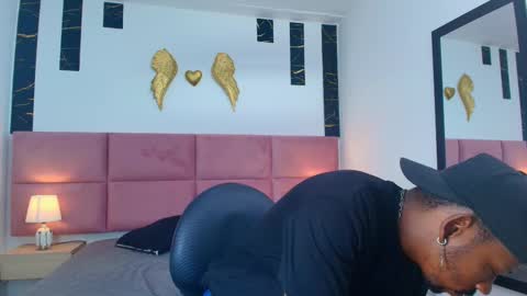 Snapshot of muller_asher chatting on September 24, 2025, 3:32 am Muller Asher online show from September 24, 2025, 3:32 am