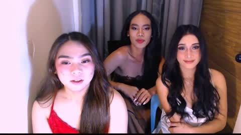 Snapshot of multicummer_devi chatting on April 15, 2026, 4:08 am multicummer_devi online show from April 15, 2026, 4:08 am