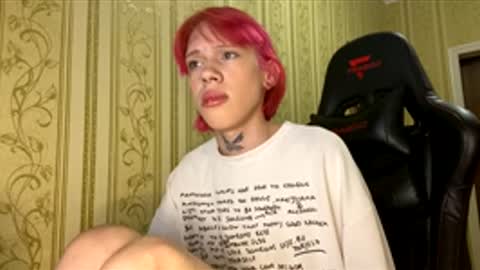 Snapshot of mun_poli chatting on December 4, 2025, 2:37 pm Polik online show from December 4, 2025, 2:37 pm