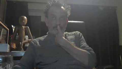 munch10 online show from March 1, 2025, 8:42 pm