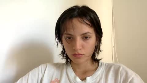 Snapshot of munchi_ chatting on January 10, 2025, 7:21 pm   online show from January 10, 2025, 7:21 pm