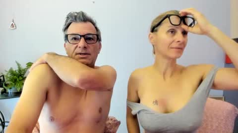 LOVELY JULIA  Peter DAY online show from December 9, 2024, 7:50 am