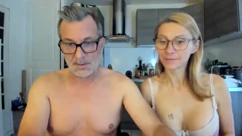 Snapshot of munishpunish chatting on December 3, 2025, 9:07 am LOVELY JULIA Peter DAY online show from December 3, 2025, 9:07 am