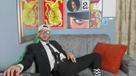 murdok  online show from November 8, 2025, 5:07 am