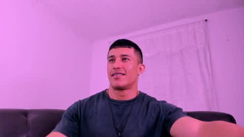 Muscle Man online show from April 1, 2026, 3:31 pm