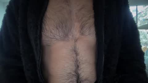 musclehair3 online show from December 24, 2024, 8:44 am