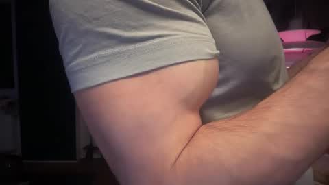 musclehair3 online show from February 16, 2025, 8:44 pm