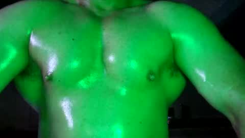 Hulk Muscles - NEW ACCOUNT online show from February 18, 2026, 9:44 pm