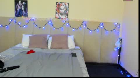 Eva online show from January 4, 2025, 8:59 pm