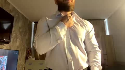 muscularjuggler online show from February 16, 2026, 2:40 am