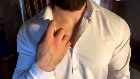 muscularjuggler online show from April 8, 2026, 1:38 am