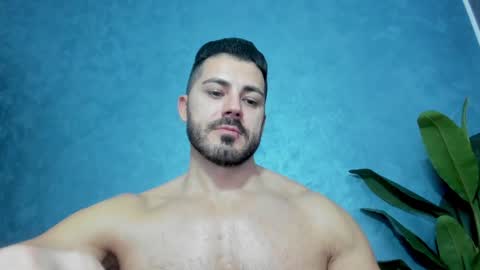 Snapshot of muscularmaster chatting on January 22, 2025, 10:26 pm muscularmaster onlyfans online show from January 22, 2025, 10:26 pm